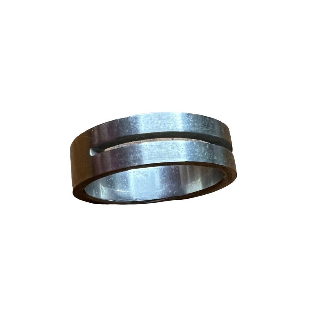 Peora Stainless Steel Unisex Ring Band with Cutout Silver Size 8